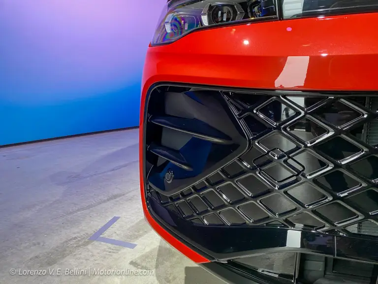 Nuova Volkswagen Tiguan 2024 - Foto dal vivo - 1
