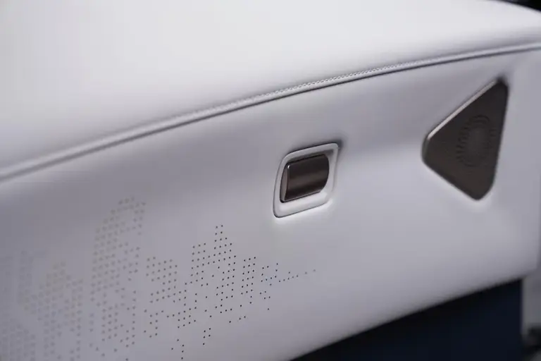 Zeekr X 2023 - 36