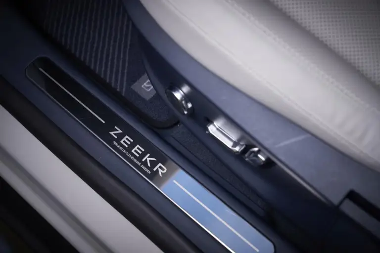 Zeekr X 2023 - 41