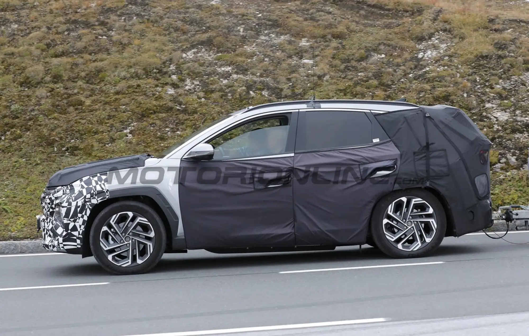 Hyundai Tucson 2024 - Foto spia 22-09-2023 - 3