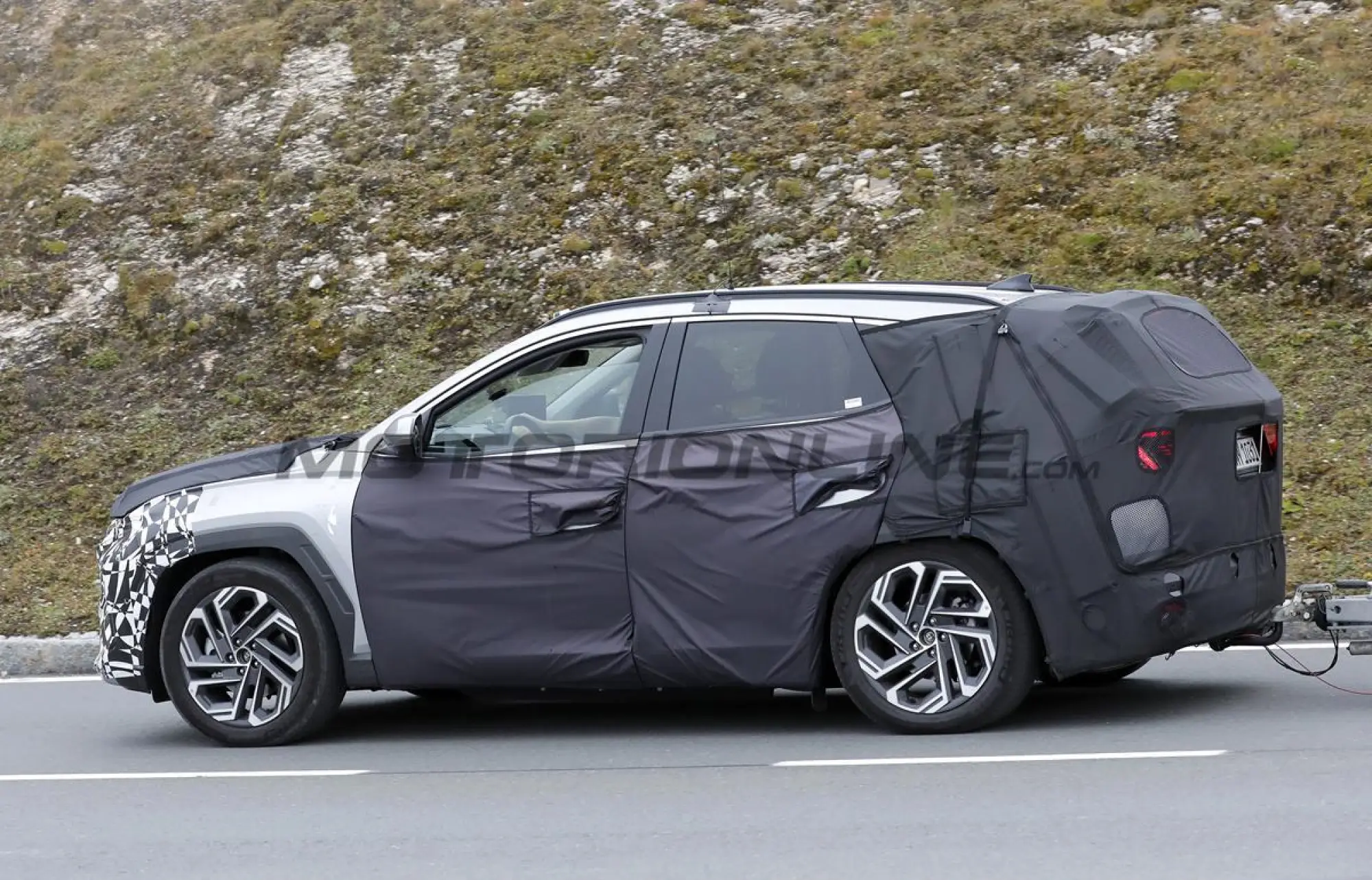 Hyundai Tucson 2024 - Foto spia 22-09-2023 - 6