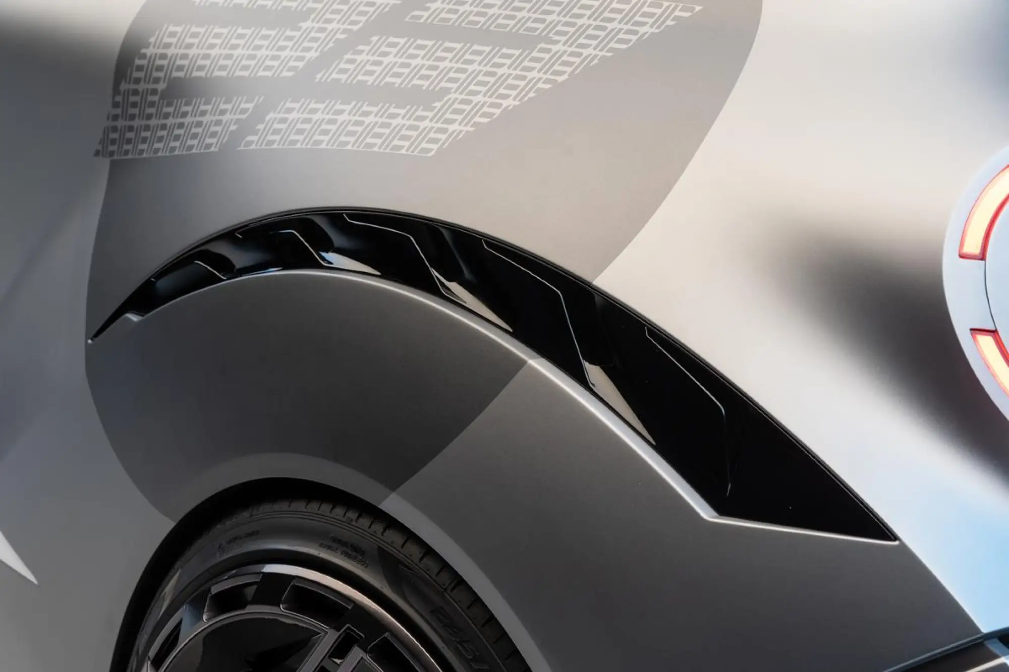 Nissan Concept 20-23 - 12