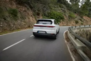 Porsche Cayenne S E-Hybrid - 6