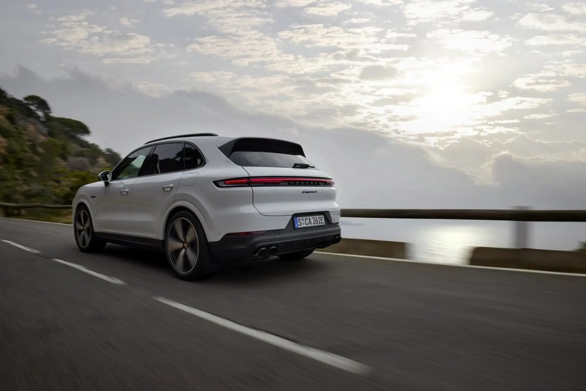 Porsche Cayenne S E-Hybrid - 8