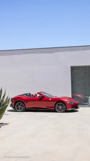Ferrari Roma Spider - Prova su strada - 9