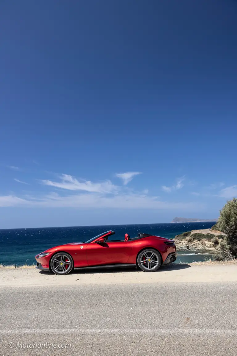 Ferrari Roma Spider - Prova su strada - 38