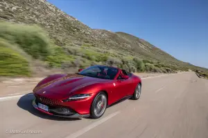 Ferrari Roma Spider - Prova su strada - 65