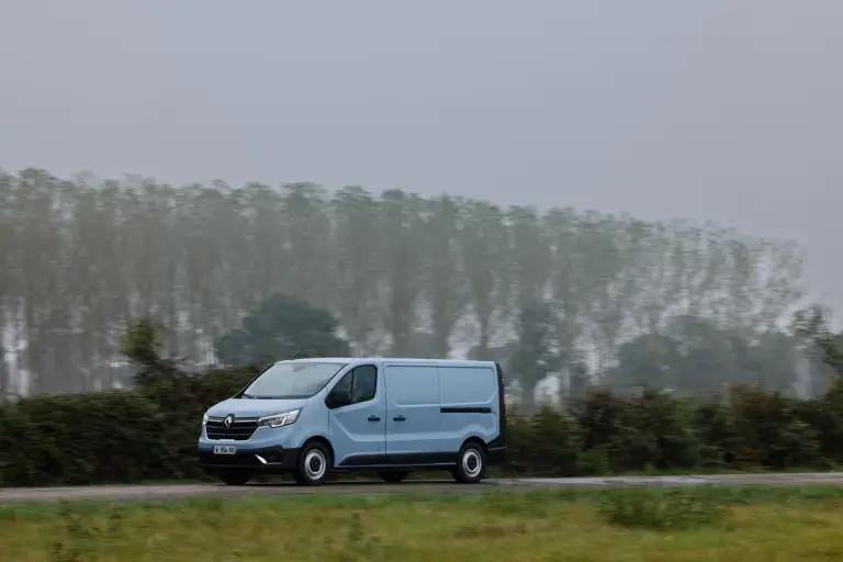 Renault Trafic Van E-Tech Electric - 8