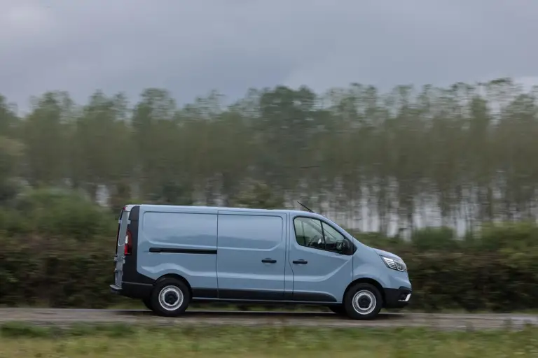 Renault Trafic Van E-Tech Electric - 11