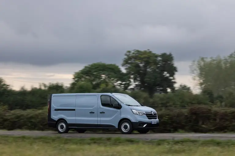 Renault Trafic Van E-Tech Electric - 13