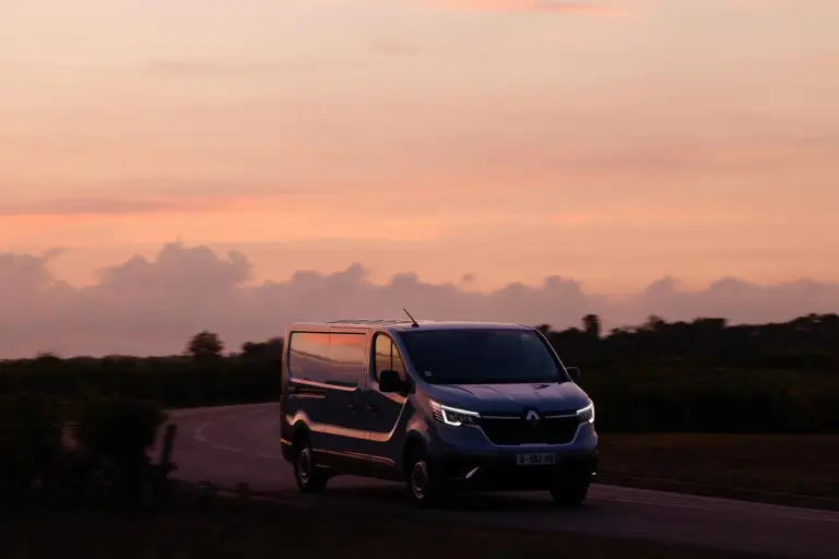 Renault Trafic Van E-Tech Electric - 15