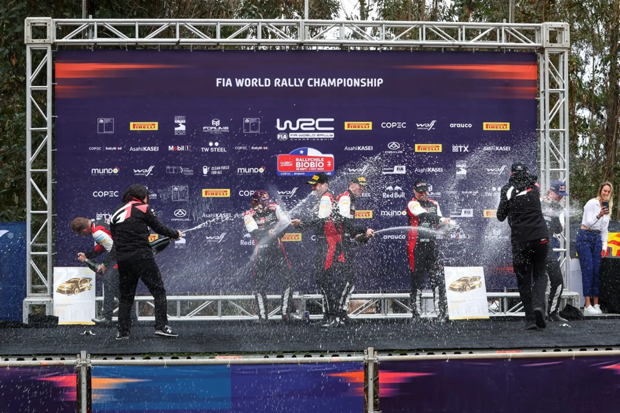 Toyota Gazoo Racing - Campione del mondo WRC 2023 - 11