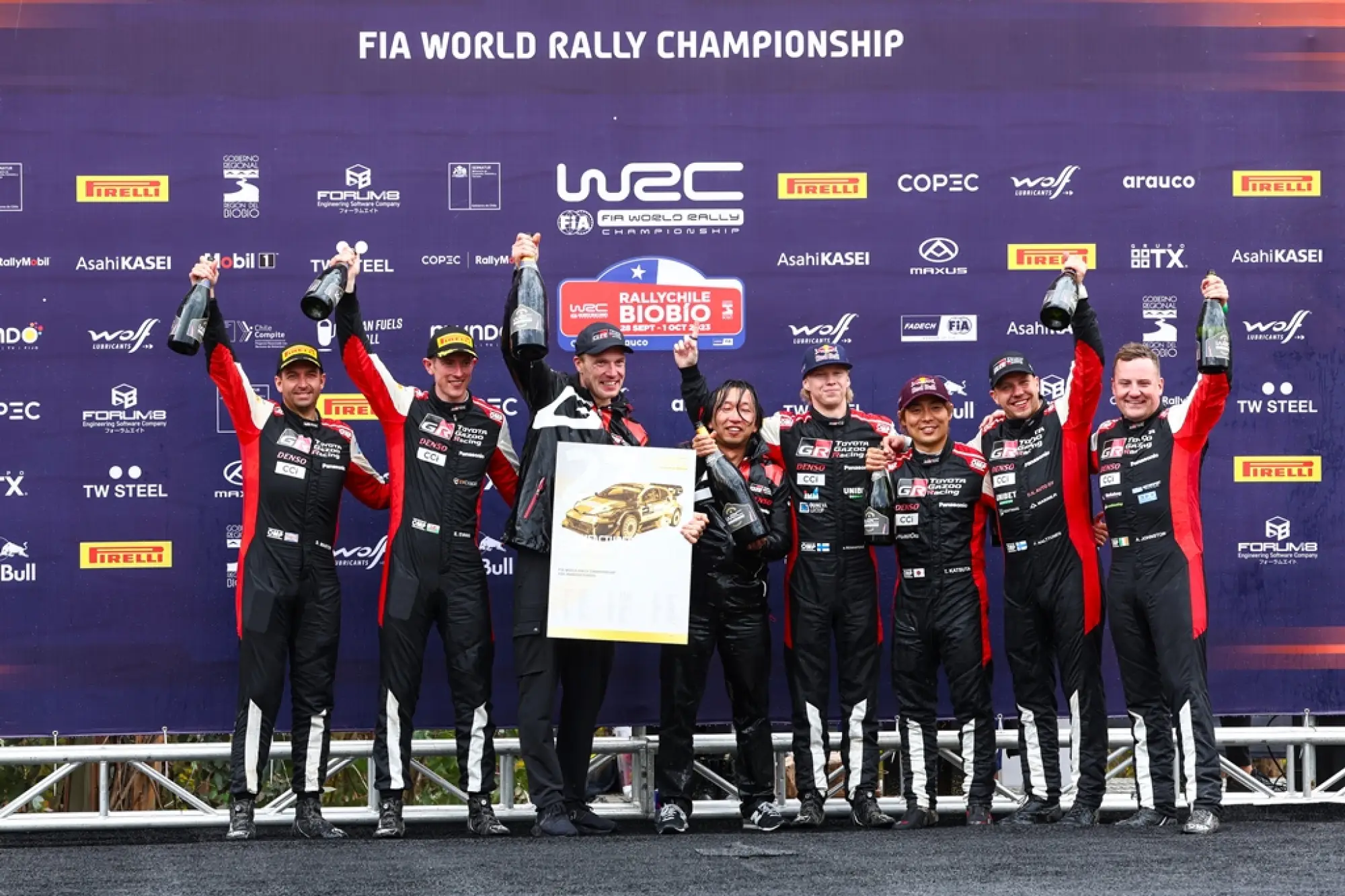 Toyota Gazoo Racing - Campione del mondo WRC 2023 - 12