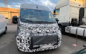 Fiat Ducato 2025 - Foto spia 04-10-2023 - 1