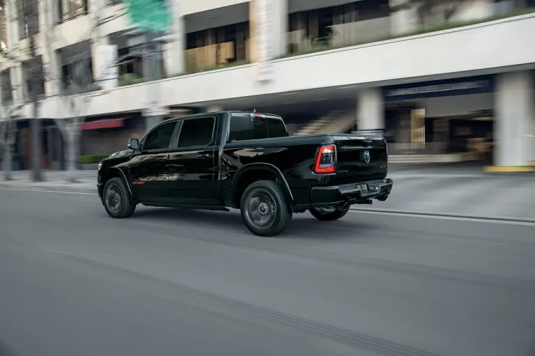 RAM 1500 Limited RED Edition - Foto ufficiali - 8