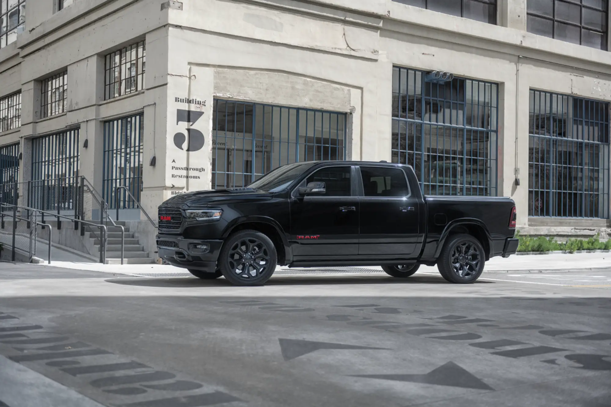 RAM 1500 Limited RED Edition - Foto ufficiali - 7