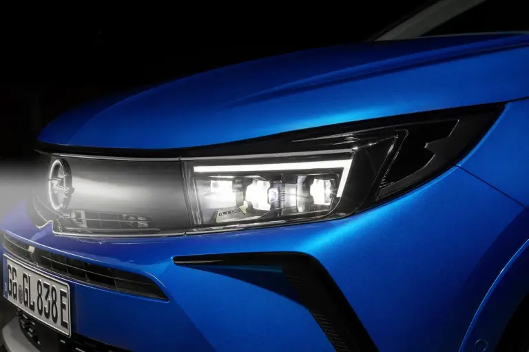 Opel fari Intelli-Lux LED a matrice - 12