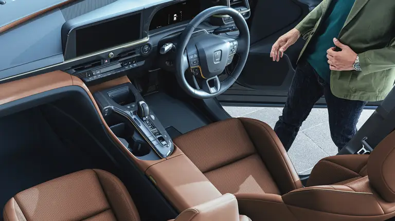 Toyota Crown Sport - 36
