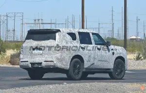 Nissan Patrol 2025 - Foto spia 06-10-2023 - 2