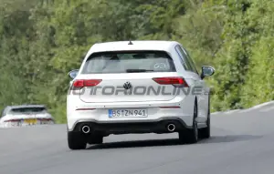 Volkswagen Golf GTI 2024 - Foto spia 10-10-2023
