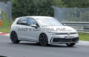 Volkswagen Golf GTI 2024 - Foto spia 10-10-2023
