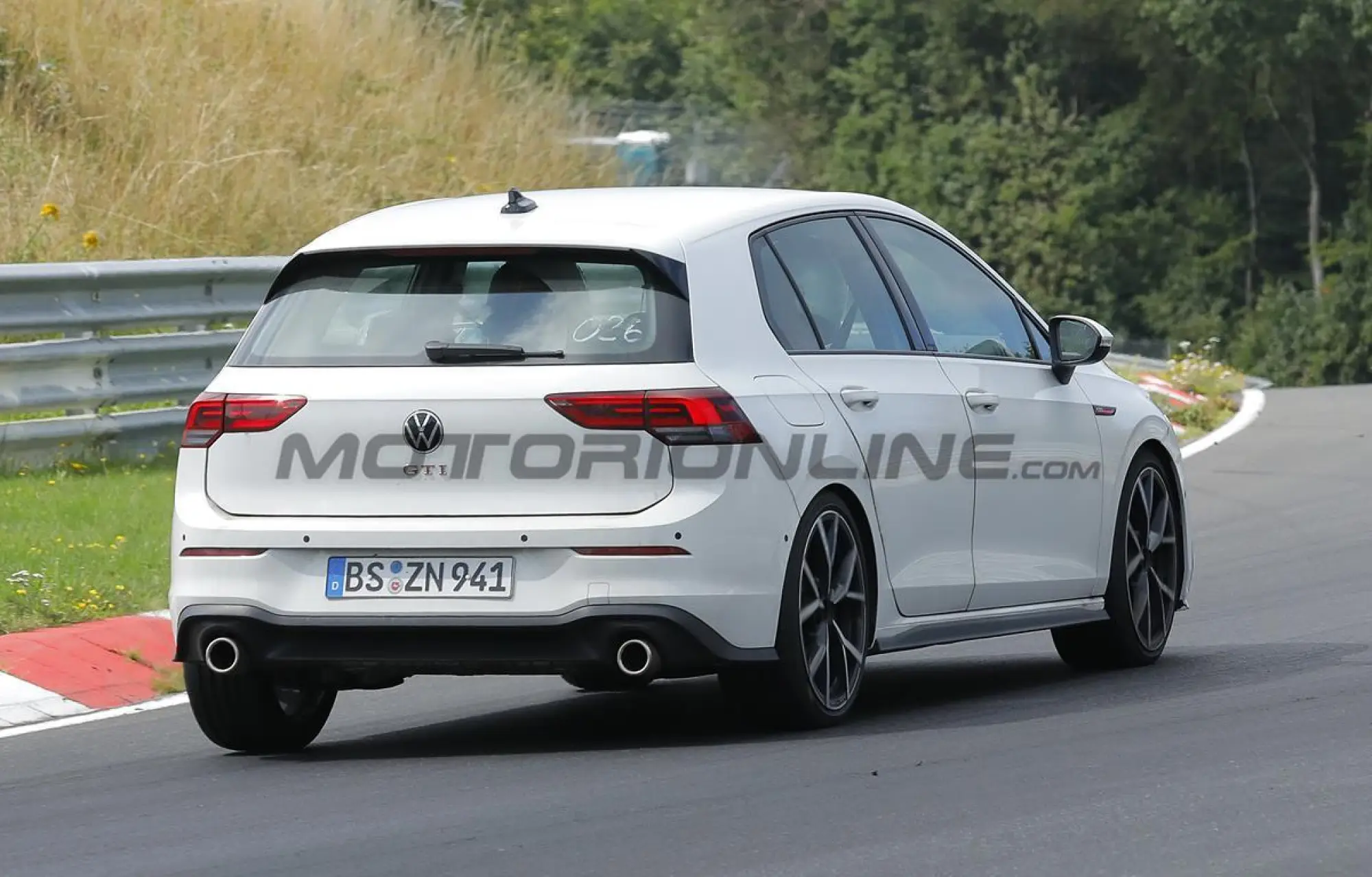 Volkswagen Golf GTI 2024 - Foto spia 10-10-2023 - 6
