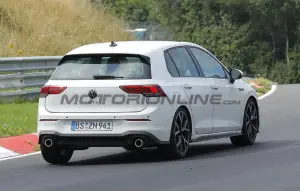 Volkswagen Golf GTI 2024 - Foto spia 10-10-2023