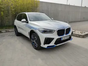 BMW iX5 Hydrogen - Prova Mestre