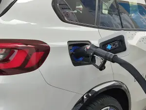 BMW iX5 Hydrogen - Prova Mestre