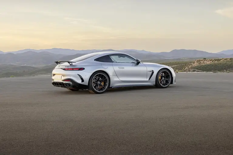 Mercedes-AMG GT 2024 - Foto ufficiali - 27