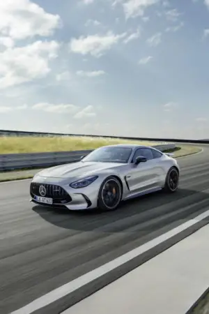 Mercedes-AMG GT 2024 - Foto ufficiali - 3