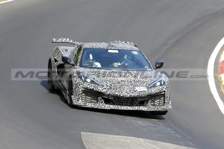 Chevrolet Corvette ZR1 2024 - Foto Spia 11-10-2023 - 9