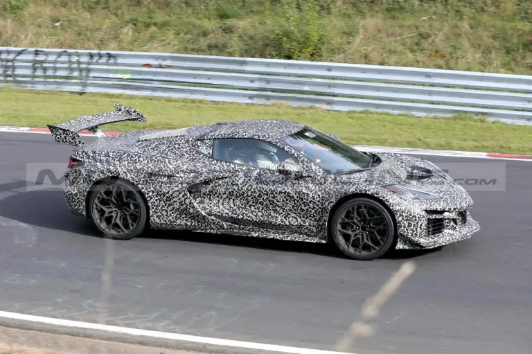 Chevrolet Corvette ZR1 2024 - Foto Spia 11-10-2023 - 7