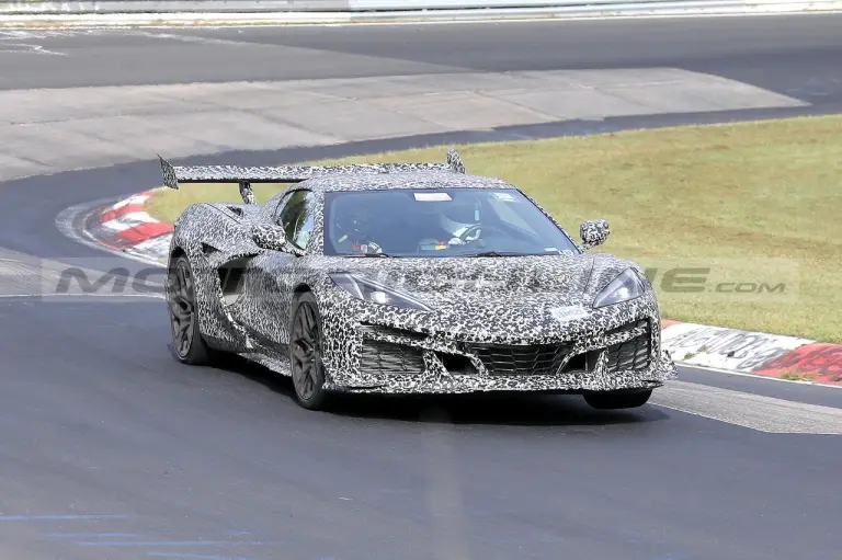 Chevrolet Corvette ZR1 2024 - Foto Spia 11-10-2023 - 1