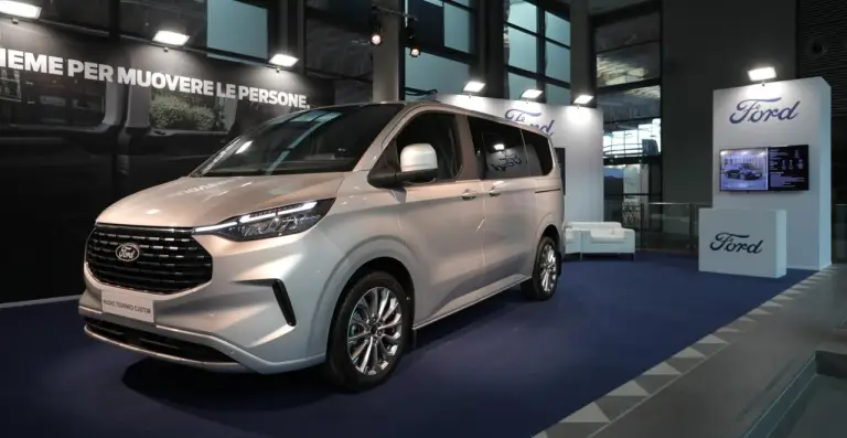 Nuovo Ford Tourneo Custom TTG Travel Experience 2023 - 5