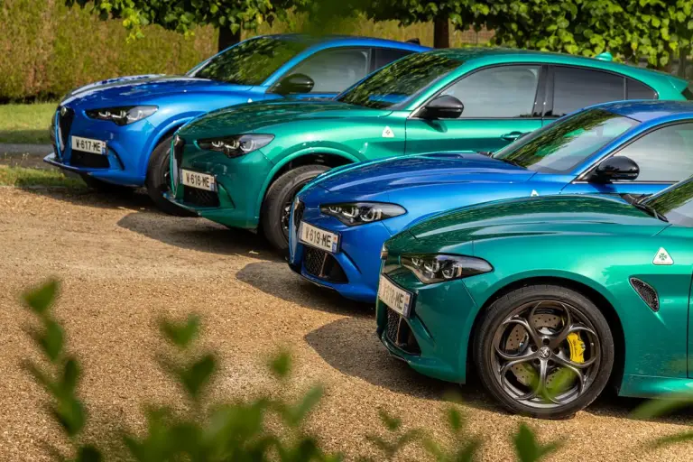 Alfa Romeo Giulia e Stelvio Quadrifoglio 2024 - 22