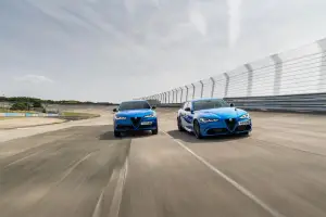 Alfa Romeo Giulia e Stelvio Quadrifoglio 2024 - 24