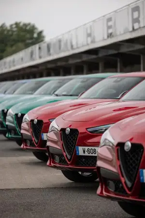 Alfa Romeo Giulia e Stelvio Quadrifoglio 2024 - 32