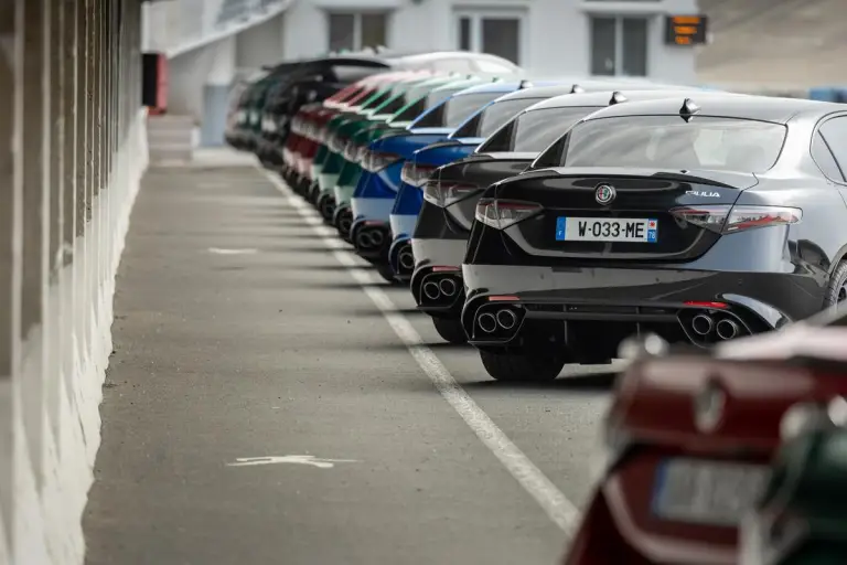 Alfa Romeo Giulia e Stelvio Quadrifoglio 2024 - 49