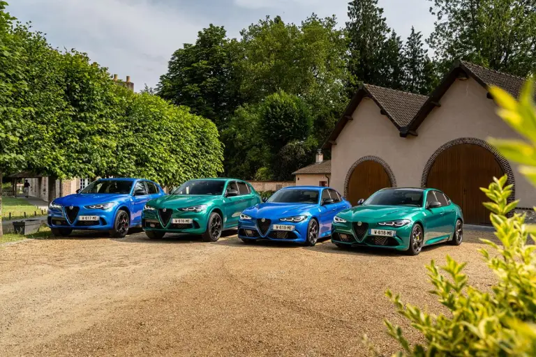 Alfa Romeo Giulia e Stelvio Quadrifoglio 2024 - 11