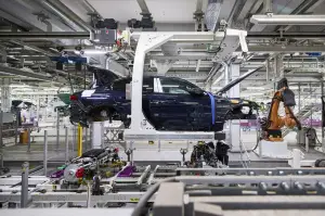 BMW stabilimento Dingolfing 50 anni