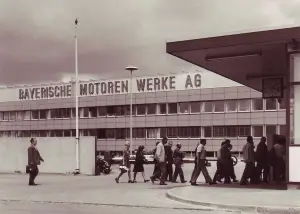 BMW stabilimento Dingolfing 50 anni