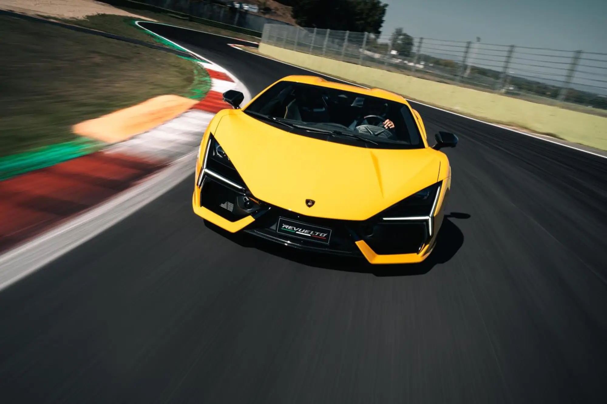 Lamborghini Revuelto 2023 - 11