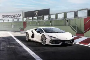 Lamborghini Revuelto 2023 - 16