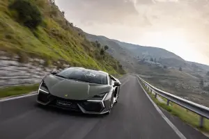 Lamborghini Revuelto 2023 - 28