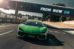 Lamborghini Revuelto 2023 - 6