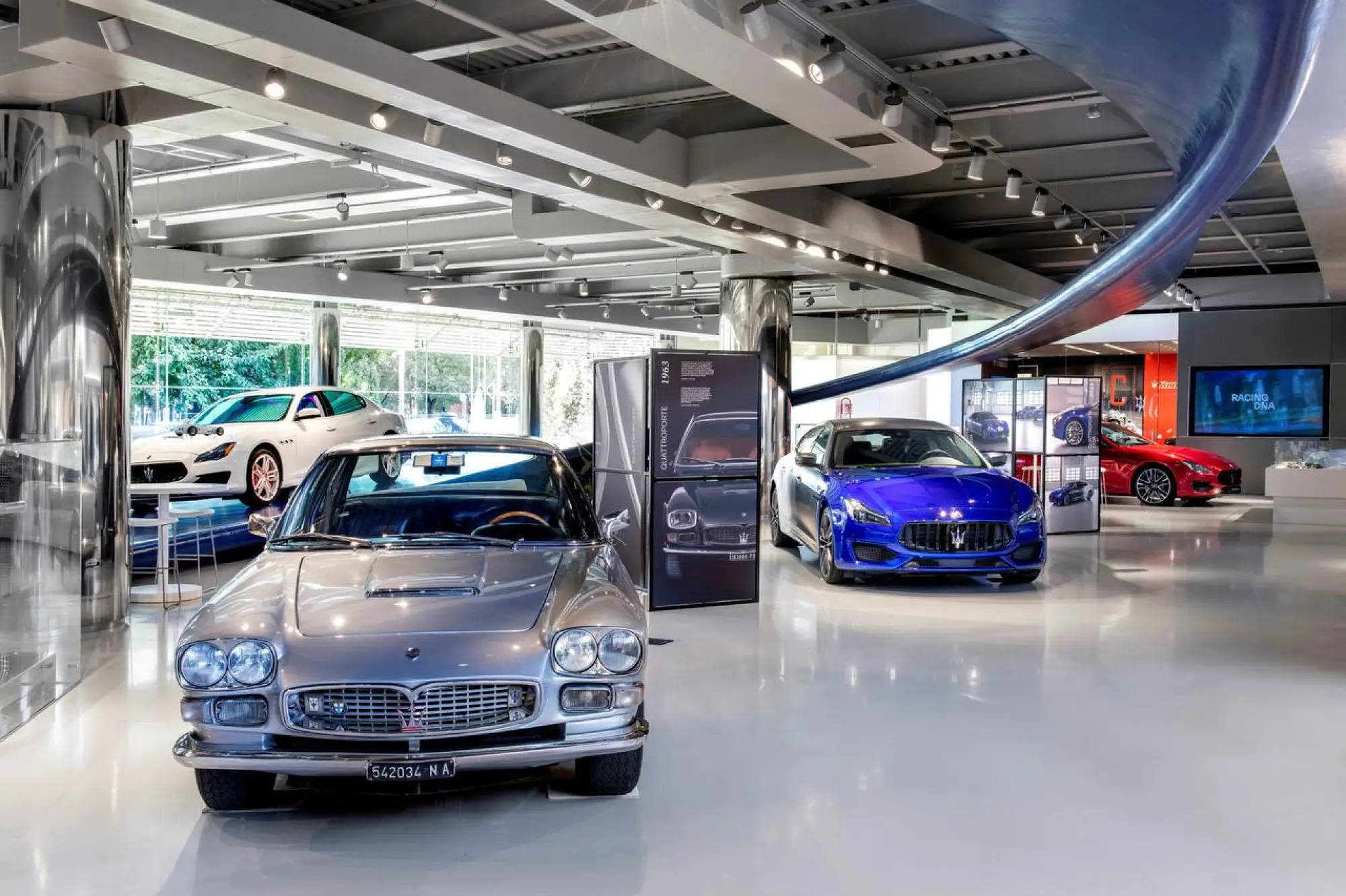 Maserati Quattroporte esposizione 60 anni - 6