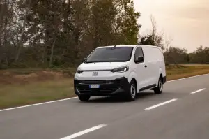 Stellantis nuova gamma di veicoli commerciali elettrificati - 19