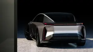 Lexus LF-ZC Concept - 11