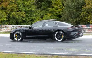 Porsche Taycan 2024 - Foto spia 25-10-2023 - 8